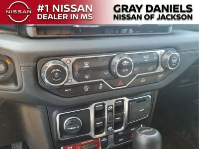 2024 Jeep Gladiator - Photo 17