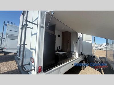 2026 Coachmen RV Freedom Express Ultra Lite - Photo 4