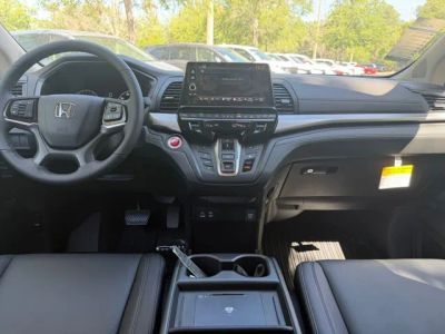 2026 Honda Odyssey — photo 8 view