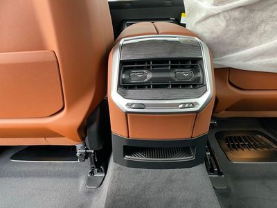 2026 BMW 7 Series - Photo 10