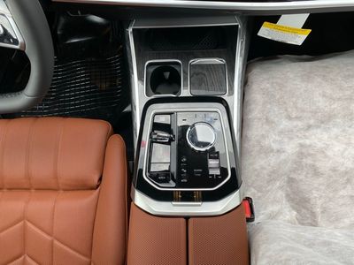 2026 BMW 7 Series - Photo 12