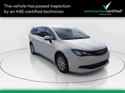 2023 Chrysler Voyager - Photo 1
