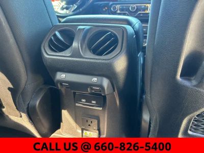 2022 Jeep Wrangler - Photo 8