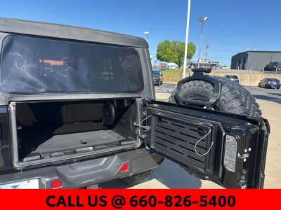 2022 Jeep Wrangler - Photo 10