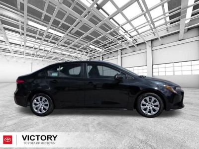 2022 Toyota Corolla - Photo 2