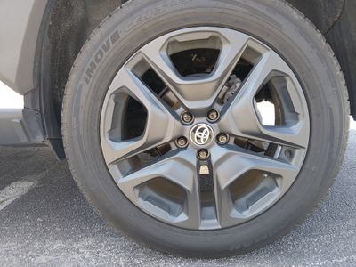 2024 Toyota RAV4 - Photo 10