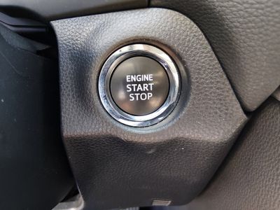 2024 Toyota RAV4 - Photo 17