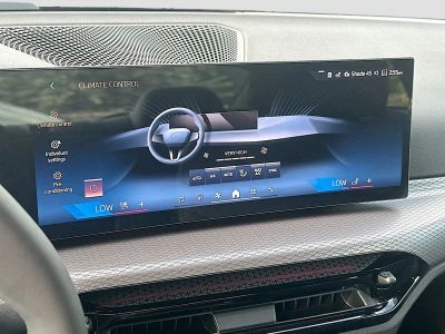 2026 BMW 4 Series — photo 13 view