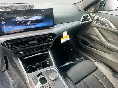 2026 BMW 4 Series — photo 18 view