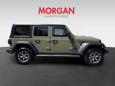 2025 Jeep Wrangler — side profile view