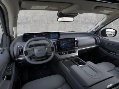 2026 Ford Expedition - Photo 9