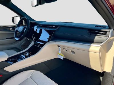 2026 Jeep Grand Cherokee — photo 26 view