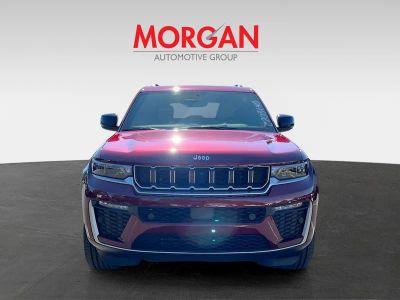 2026 Jeep Grand Cherokee — side profile view