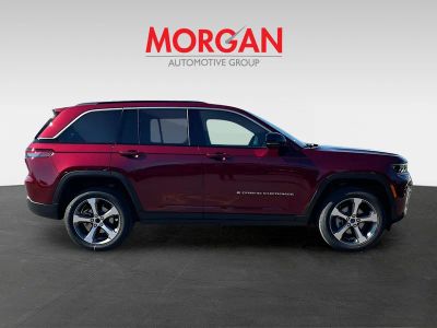 2026 Jeep Grand Cherokee — photo 8 view