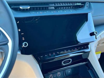 2026 Jeep Grand Cherokee — photo 13 view