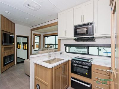 2026 Keystone RV Fuzion Impact Edition - Photo 6