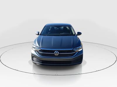2024 Volkswagen Jetta - Photo 2
