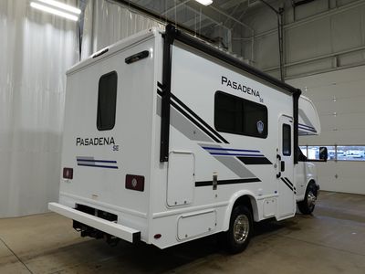 2026 Thor Motor Coach Pasadena SE - Photo 4