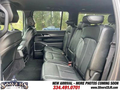 2024 Jeep Wagoneer - Photo 13
