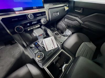 2025 Toyota Tacoma — photo 22 view