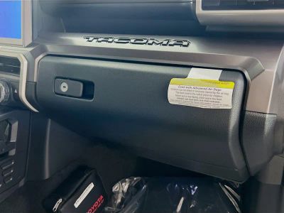 2025 Toyota Tacoma — photo 30 view