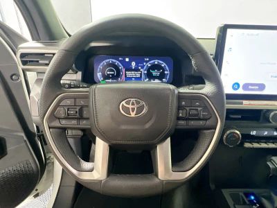 2025 Toyota Tacoma — photo 15 view