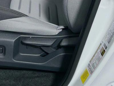 2025 Toyota Tacoma — photo 13 view