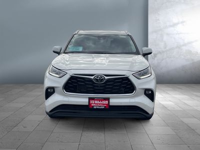 2021 Toyota Highlander - Photo 2