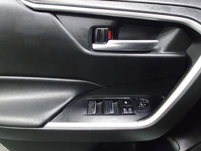 2023 Toyota RAV4 - Photo 19