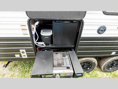 2025 Forest River RV Cherokee Grey Wolf - Photo 9