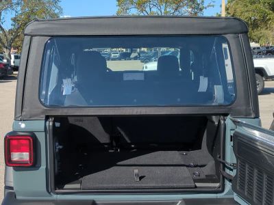 2026 Jeep Wrangler — photo 15 view