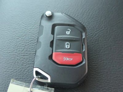 2026 Jeep Wrangler — photo 31 view