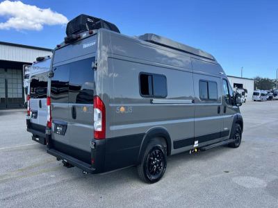 2026 Winnebago SOLIS - Photo 33
