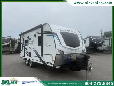 2023 Coachmen Freedom Express Ultra-Lite 192RBS — front three-quarter view