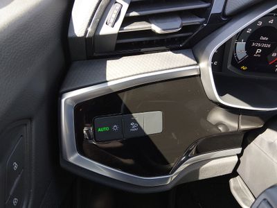 2025 Audi Q3 — photo 13 view