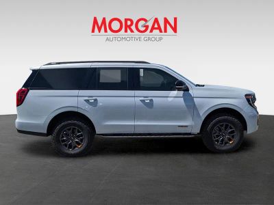 2026 Ford Expedition — photo 8 view