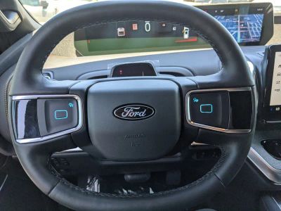 2026 Ford Expedition — photo 24 view