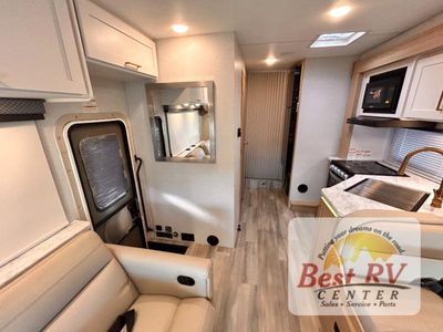 2026 Thor Motor Coach Four Winds - Photo 33