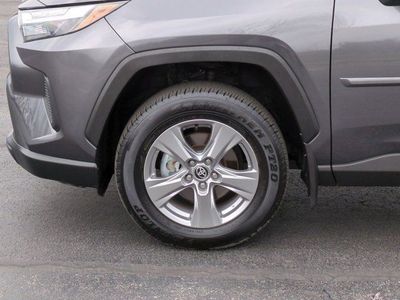 2025 Toyota RAV4 - Photo 7