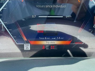 2026 BMW X7 — photo 9 view