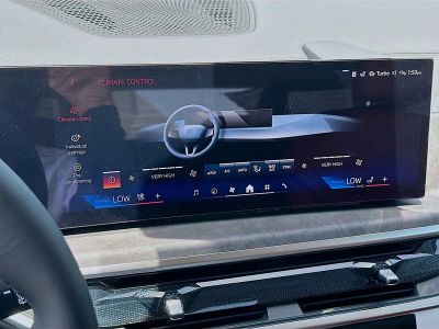 2026 BMW X7 — photo 13 view