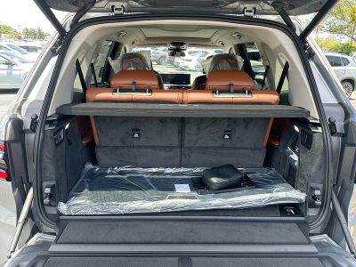 2026 BMW X7 — photo 21 view