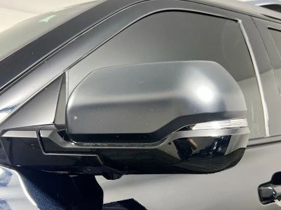 2025 Toyota Sequoia — photo 10 view