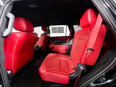 2025 Toyota Sequoia — photo 25 view