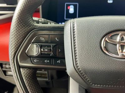 2025 Toyota Sequoia — photo 16 view
