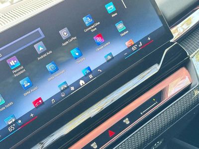 2026 BMW 5 Series — photo 41 view