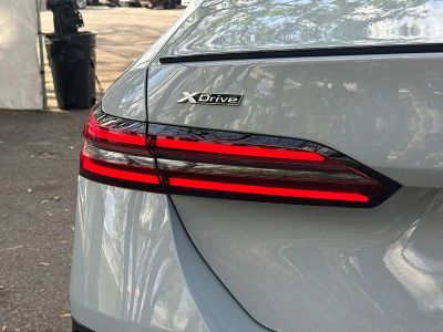 2026 BMW 5 Series — photo 10 view