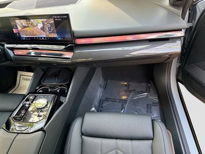 2026 BMW 5 Series — photo 18 view