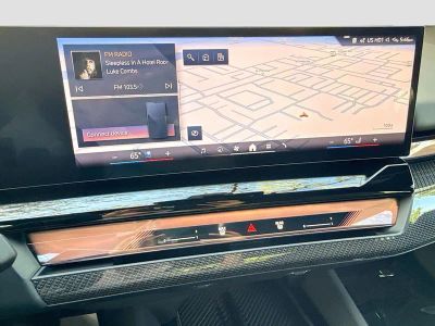 2026 BMW 5 Series — photo 33 view