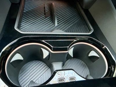 2026 BMW 5 Series — photo 31 view
